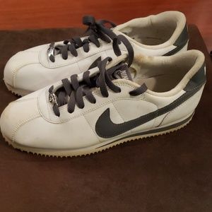 Nike Cortez running shoes MEN'S size 8